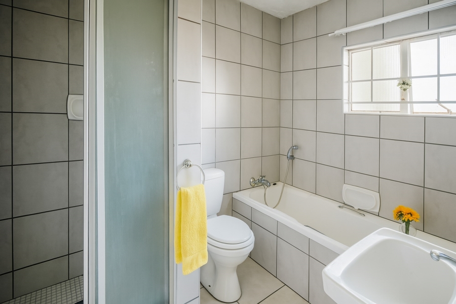 2 Bedroom Property for Sale in Noordwyk Gauteng