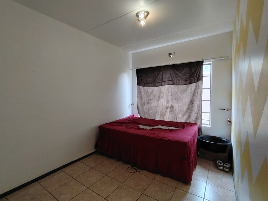 2 Bedroom Property for Sale in Sonneveld Gauteng