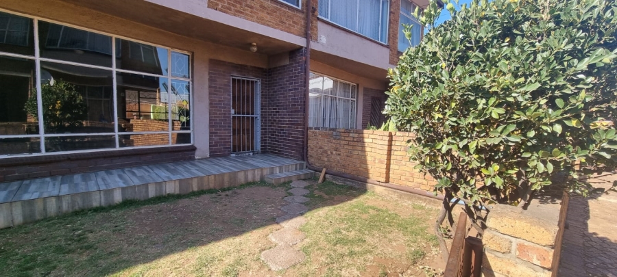 2 Bedroom Property for Sale in Brakpan Central Gauteng