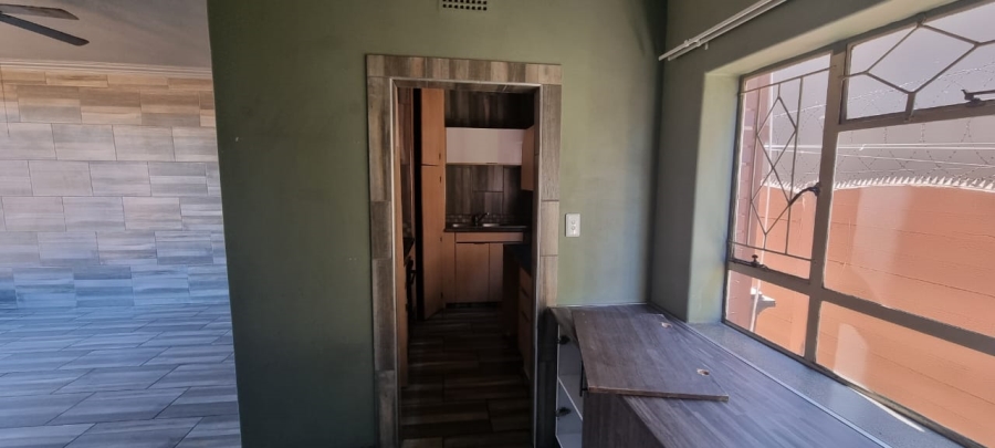 2 Bedroom Property for Sale in Brakpan Central Gauteng
