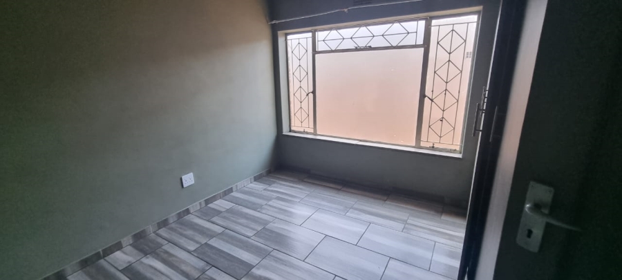 2 Bedroom Property for Sale in Brakpan Central Gauteng