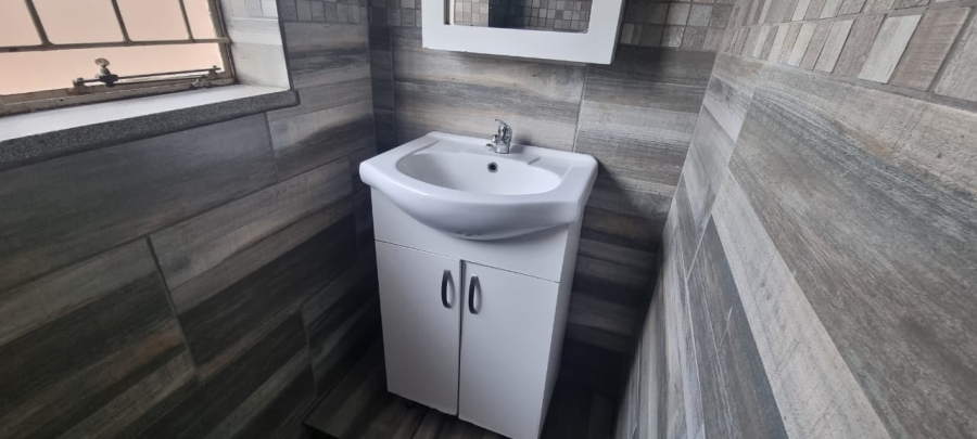 2 Bedroom Property for Sale in Brakpan Central Gauteng