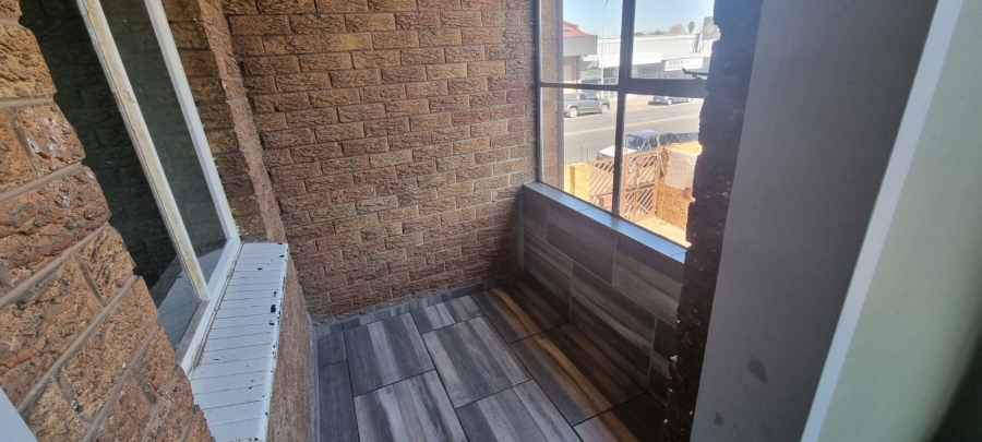 2 Bedroom Property for Sale in Brakpan Central Gauteng