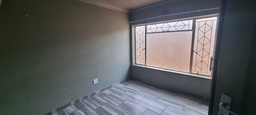 2 Bedroom Property for Sale in Brakpan Central Gauteng