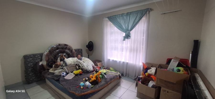 5 Bedroom Property for Sale in Anzac Gauteng
