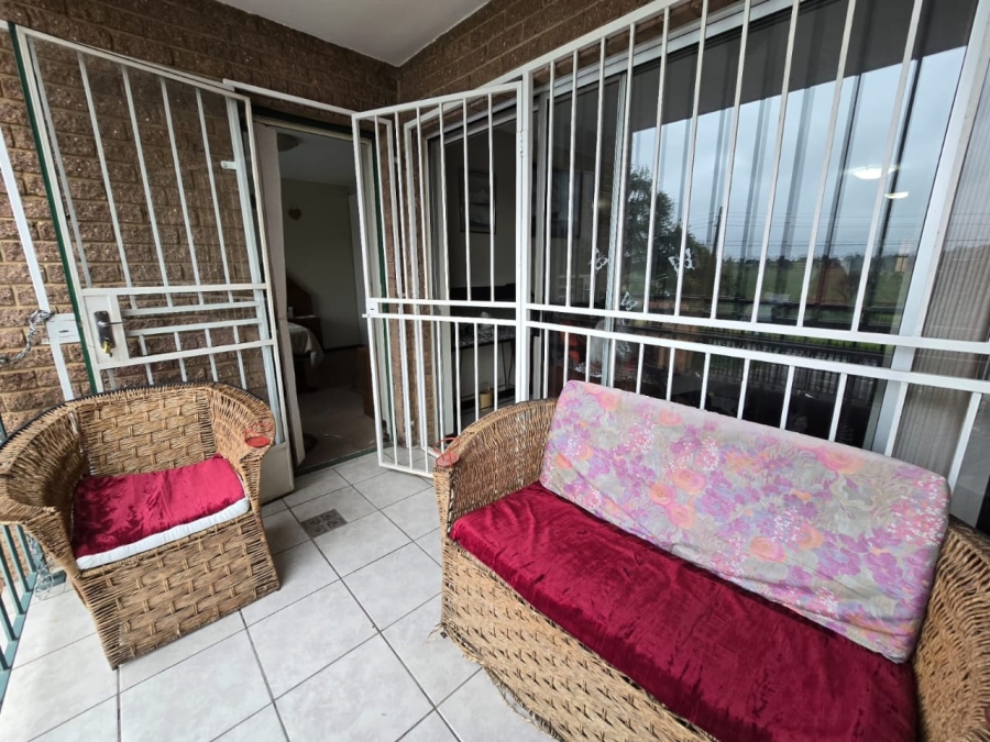 2 Bedroom Property for Sale in Brakpan Central Gauteng