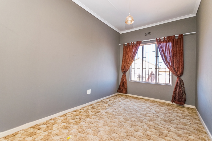 4 Bedroom Property for Sale in Greenhills Gauteng