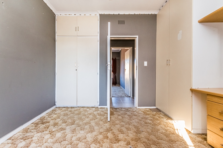 4 Bedroom Property for Sale in Greenhills Gauteng