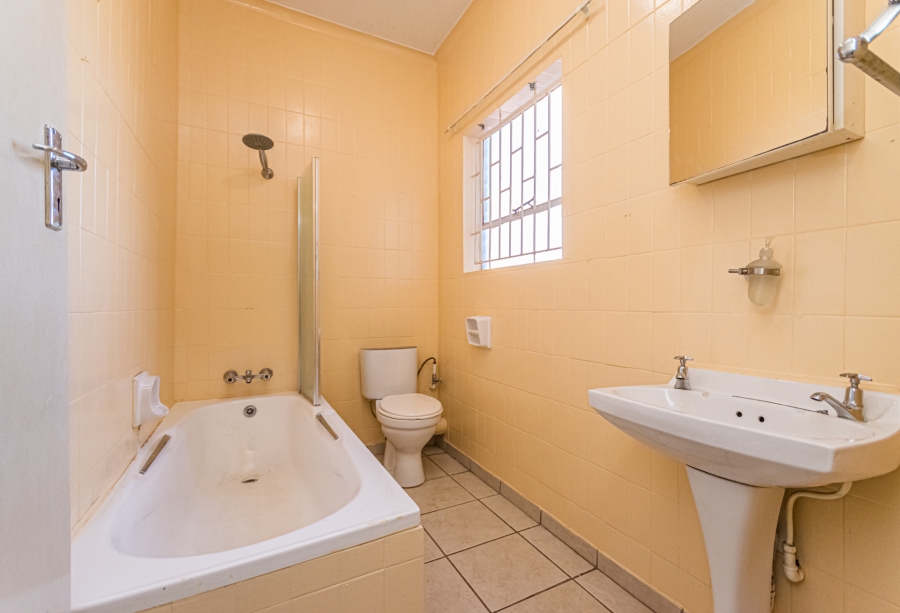 4 Bedroom Property for Sale in Greenhills Gauteng
