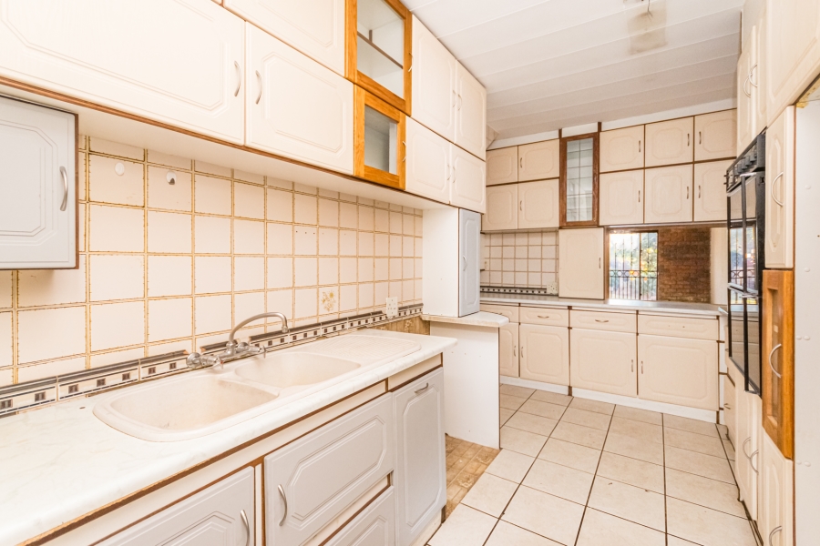 4 Bedroom Property for Sale in Greenhills Gauteng