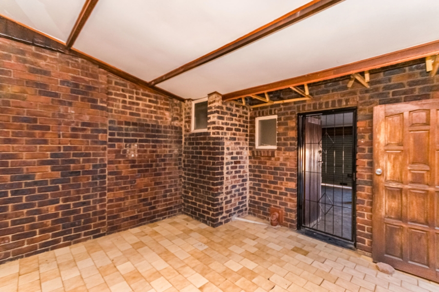 4 Bedroom Property for Sale in Greenhills Gauteng
