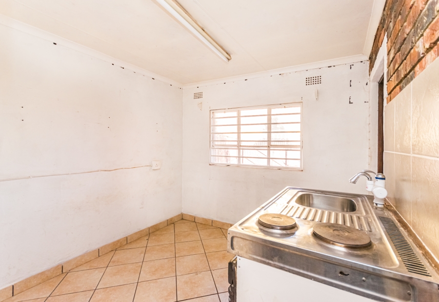 4 Bedroom Property for Sale in Greenhills Gauteng