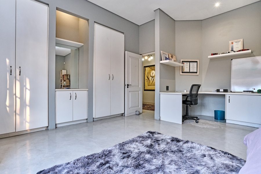 5 Bedroom Property for Sale in Glenferness Gauteng