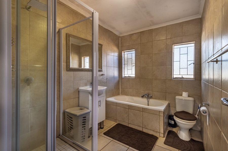 3 Bedroom Property for Sale in Wierda Park Gauteng