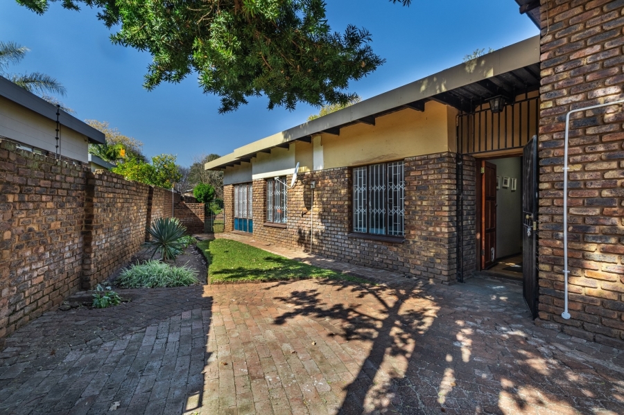 3 Bedroom Property for Sale in Wierda Park Gauteng