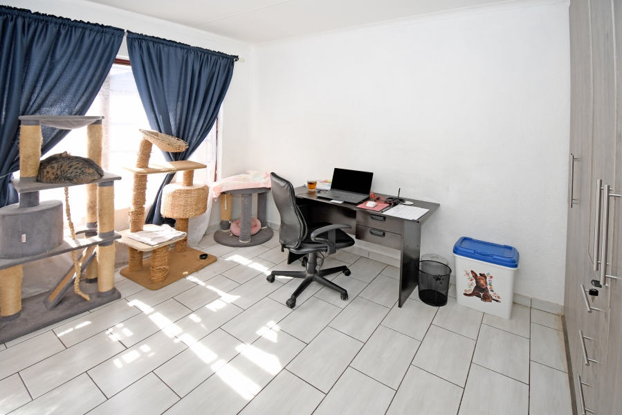 2 Bedroom Property for Sale in Northwold Gauteng
