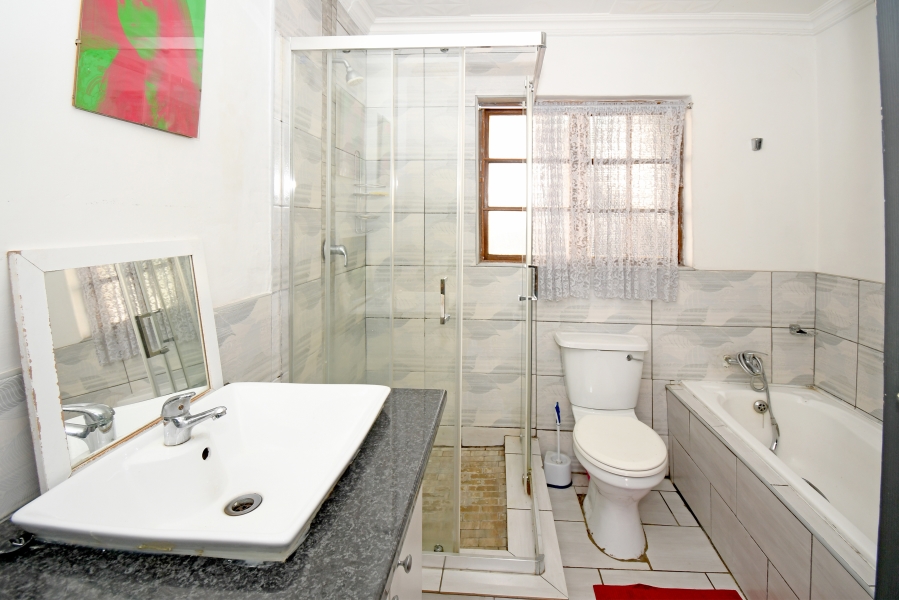 2 Bedroom Property for Sale in Northwold Gauteng