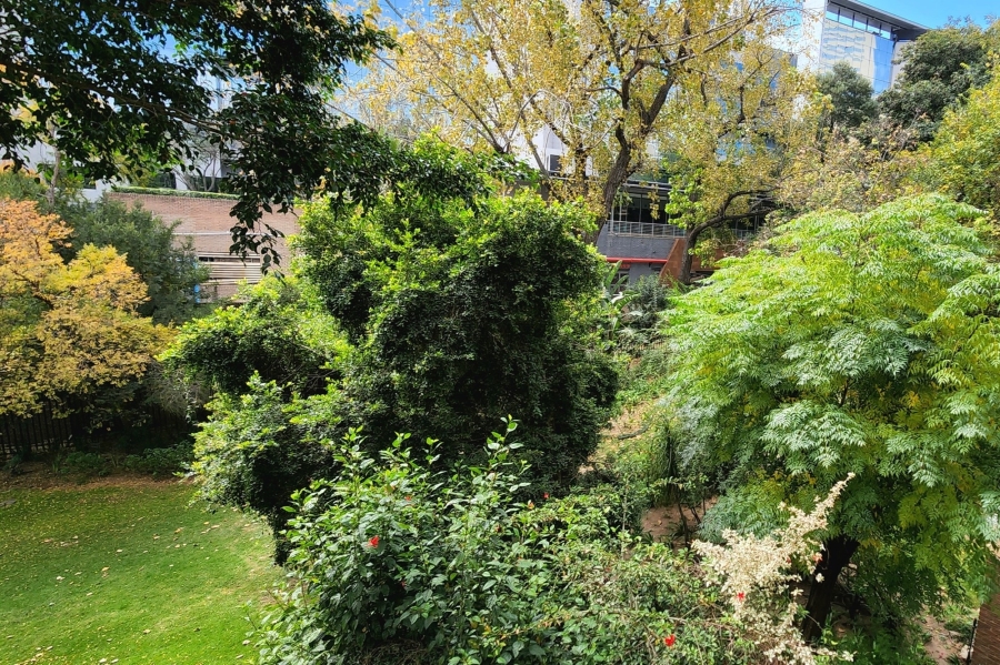 To Let 2 Bedroom Property for Rent in Sandown Gauteng