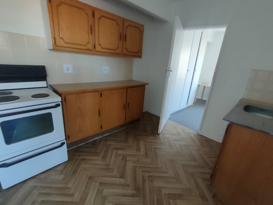 To Let 1 Bedroom Property for Rent in Linden Gauteng