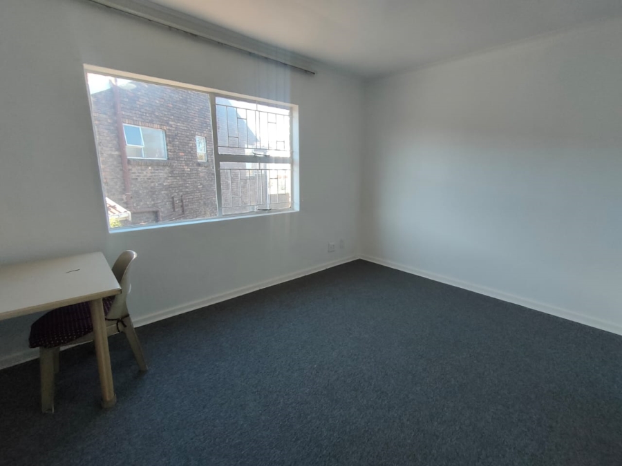 To Let 1 Bedroom Property for Rent in Linden Gauteng
