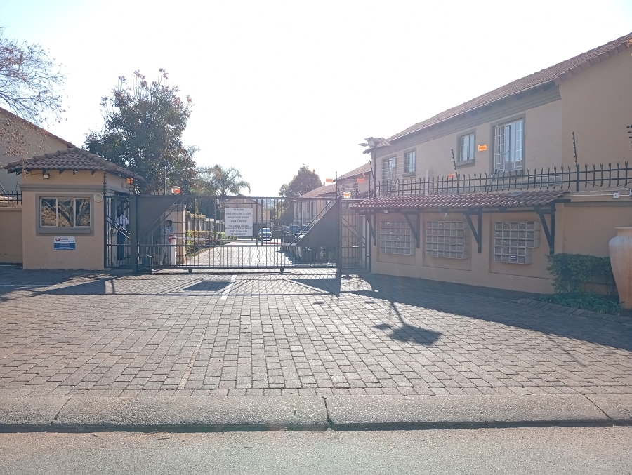 2 Bedroom Property for Sale in Willow Park Manor Gauteng
