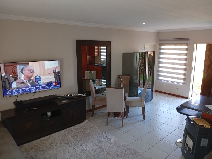 2 Bedroom Property for Sale in Willow Park Manor Gauteng