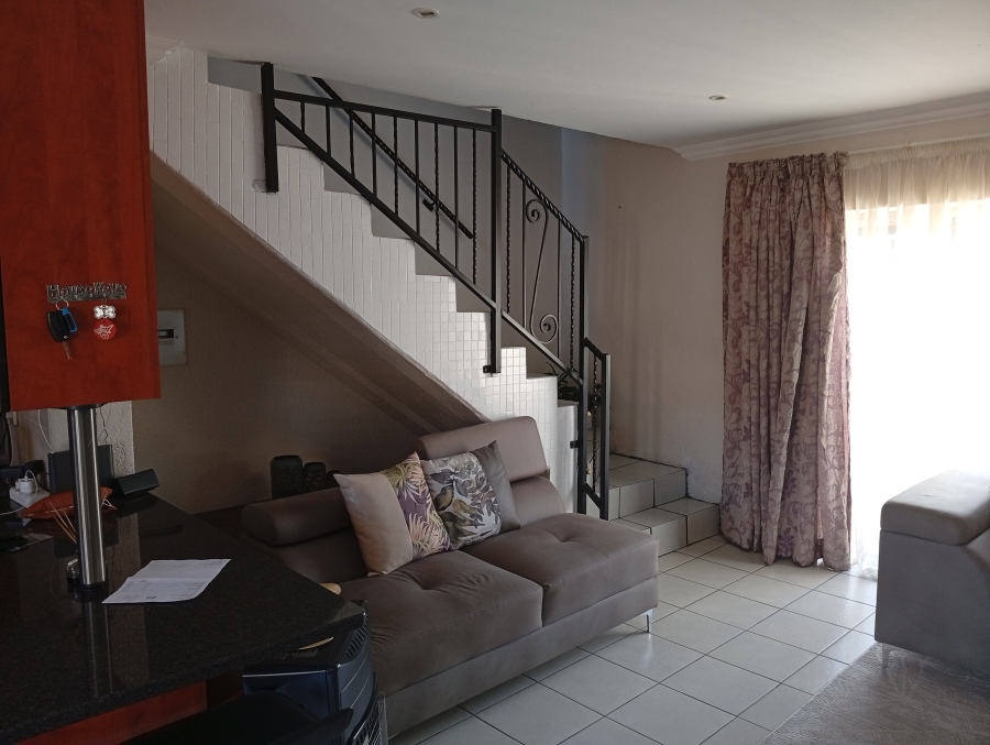 2 Bedroom Property for Sale in Willow Park Manor Gauteng
