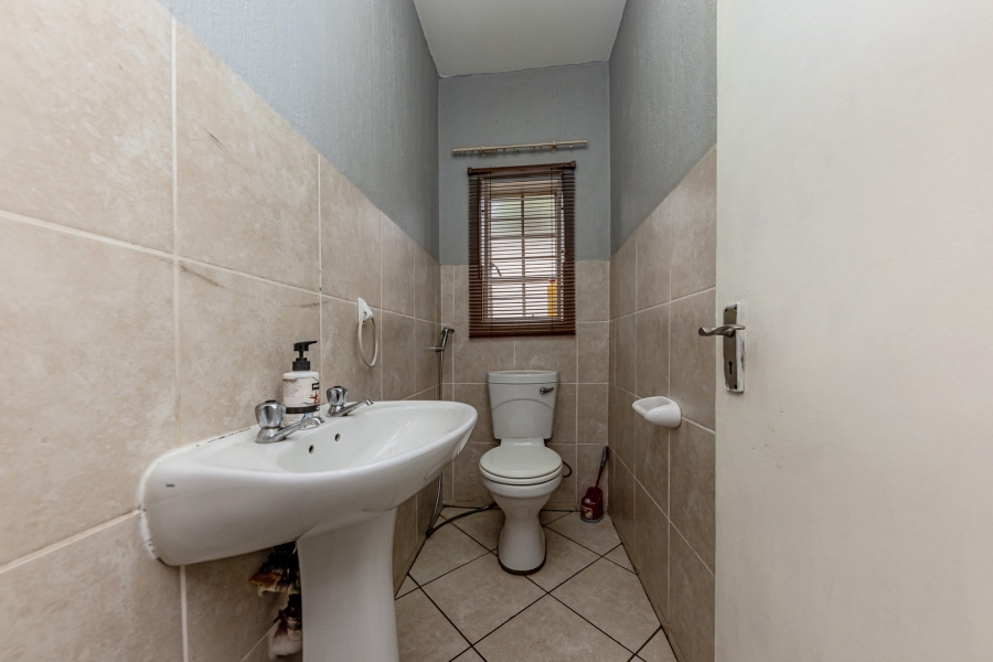3 Bedroom Property for Sale in Willowbrook Gauteng