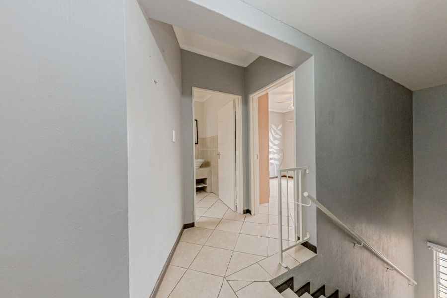 3 Bedroom Property for Sale in Willowbrook Gauteng