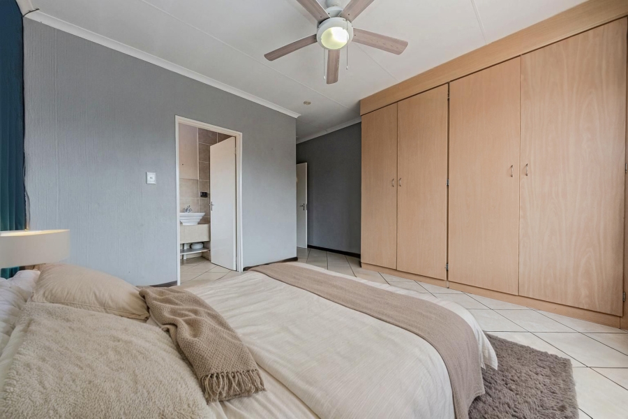3 Bedroom Property for Sale in Willowbrook Gauteng