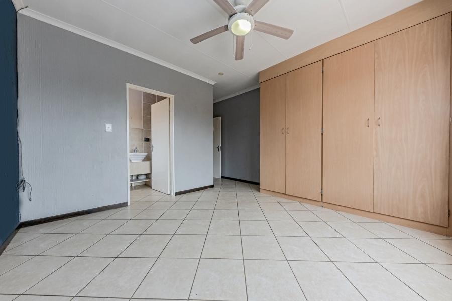 3 Bedroom Property for Sale in Willowbrook Gauteng