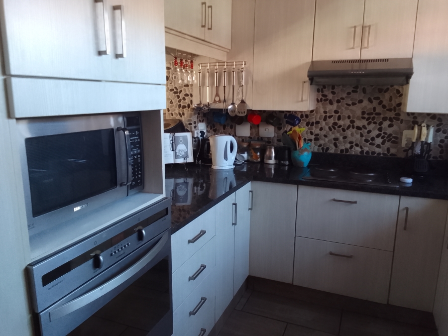 2 Bedroom Property for Sale in Kilner Park Gauteng