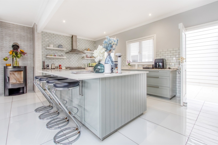 5 Bedroom Property for Sale in Dainfern Golf Estate Gauteng