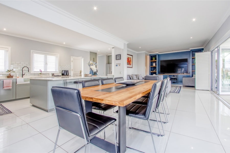 5 Bedroom Property for Sale in Dainfern Golf Estate Gauteng