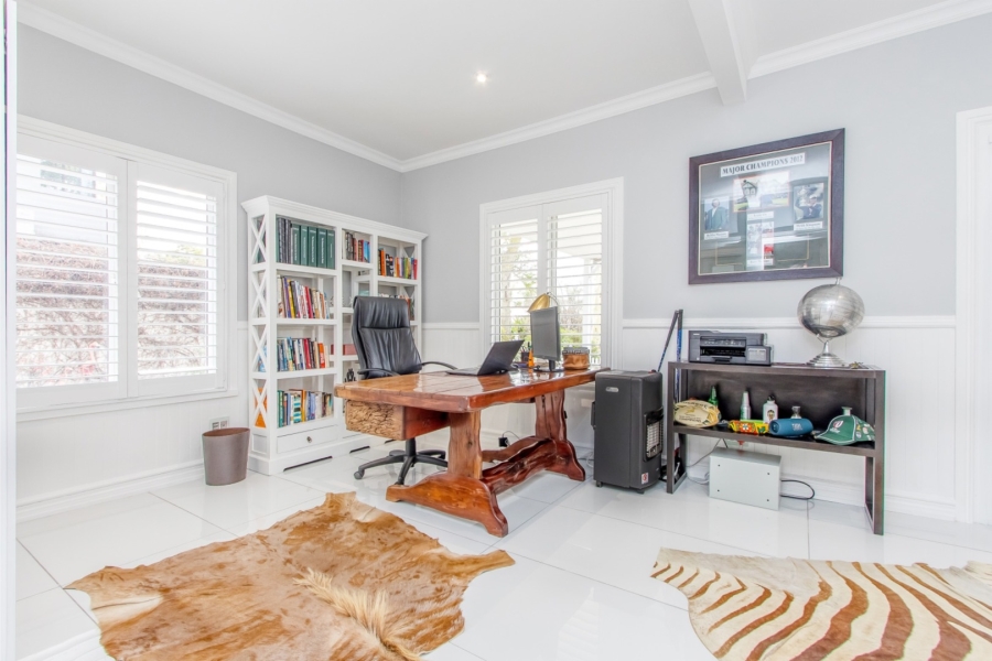 5 Bedroom Property for Sale in Dainfern Golf Estate Gauteng