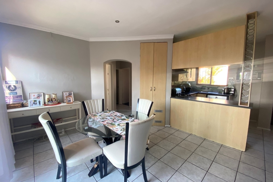 3 Bedroom Property for Sale in Bromhof Gauteng