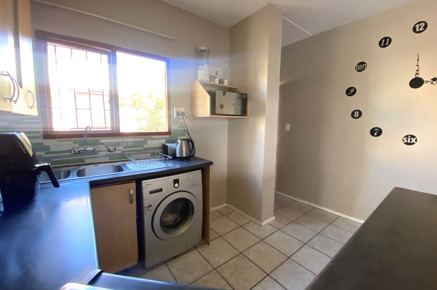 3 Bedroom Property for Sale in Bromhof Gauteng