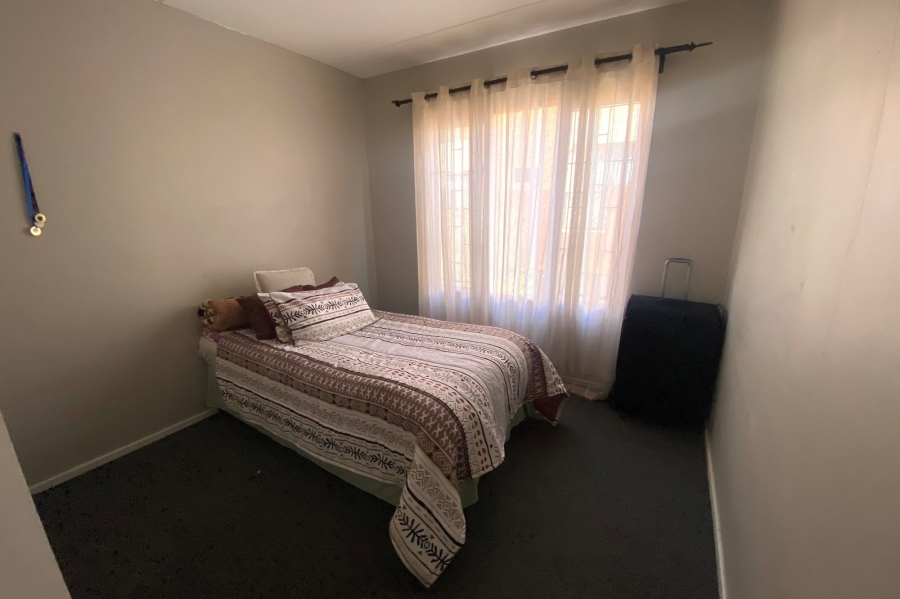 3 Bedroom Property for Sale in Bromhof Gauteng