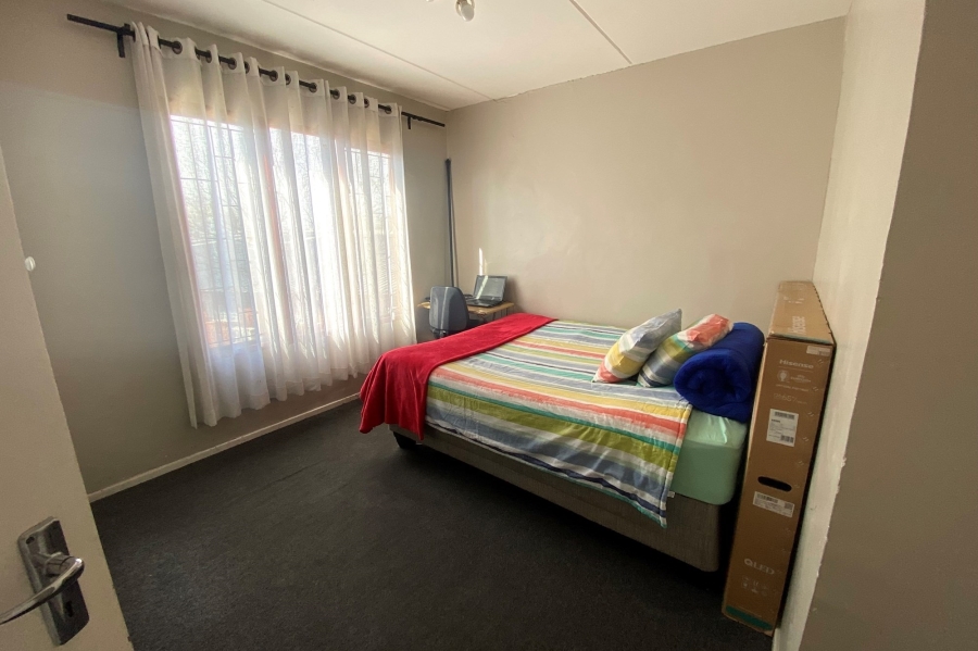3 Bedroom Property for Sale in Bromhof Gauteng