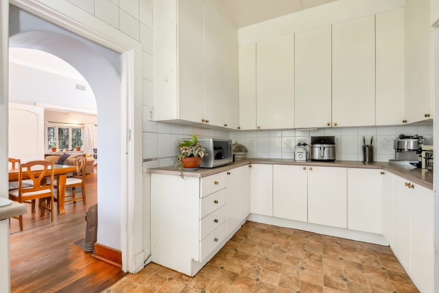 4 Bedroom Property for Sale in Saxonwold Gauteng