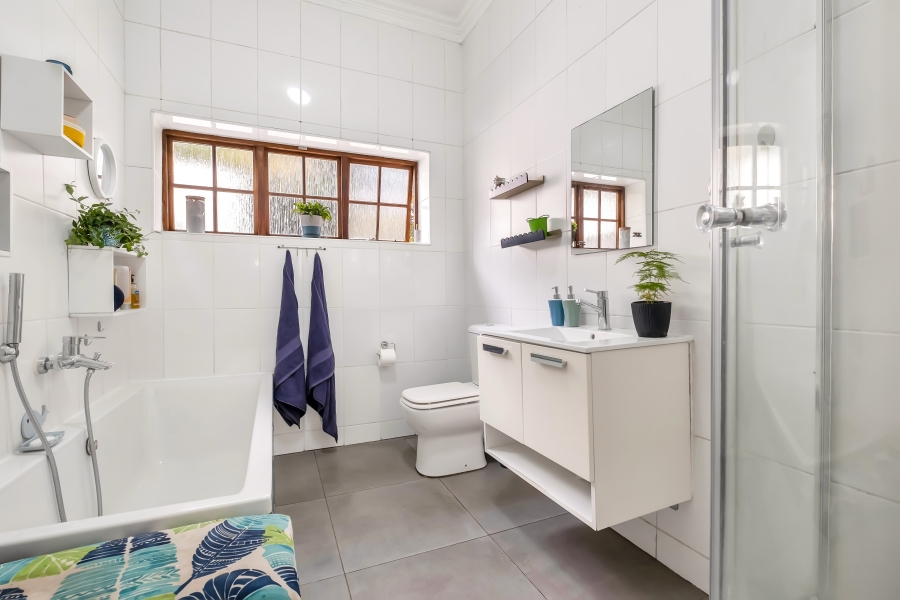 4 Bedroom Property for Sale in Saxonwold Gauteng