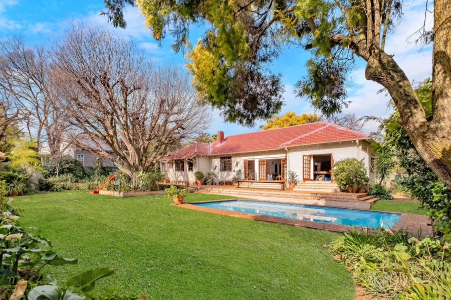 4 Bedroom Property for Sale in Saxonwold Gauteng