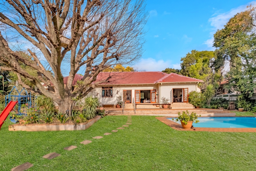 4 Bedroom Property for Sale in Saxonwold Gauteng