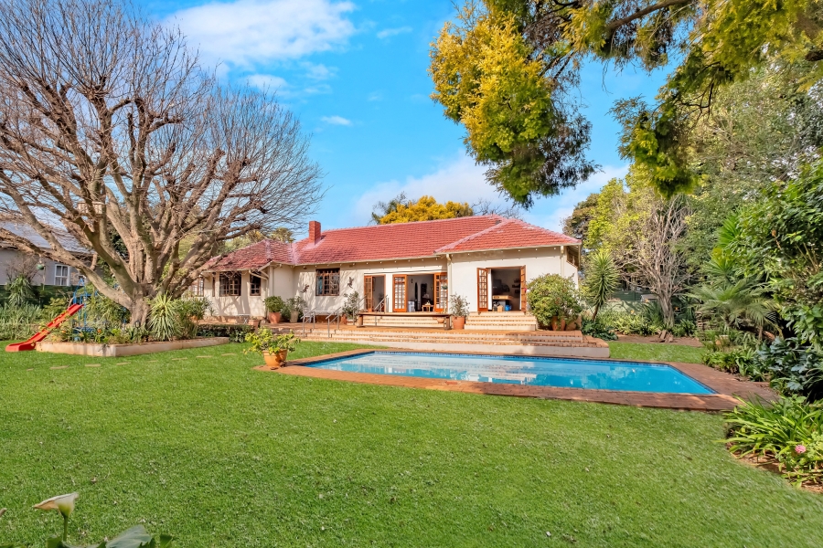 4 Bedroom Property for Sale in Saxonwold Gauteng