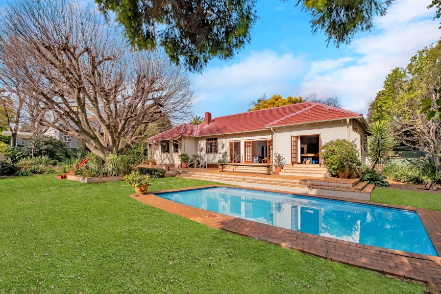 4 Bedroom Property for Sale in Saxonwold Gauteng