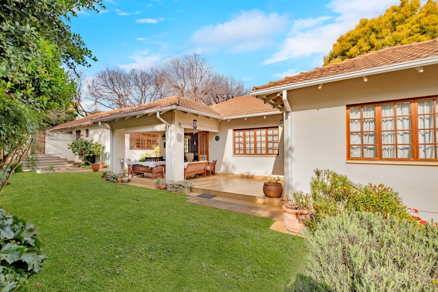 4 Bedroom Property for Sale in Saxonwold Gauteng