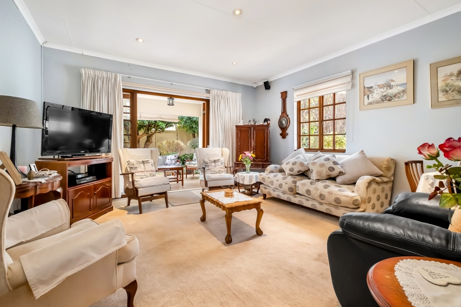 4 Bedroom Property for Sale in Saxonwold Gauteng