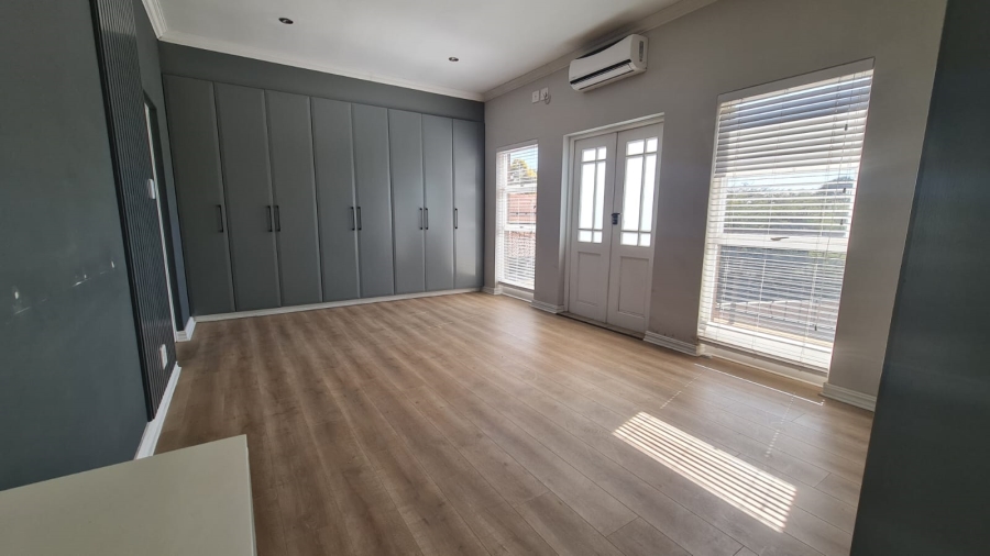 5 Bedroom Property for Sale in Willow Acres Gauteng