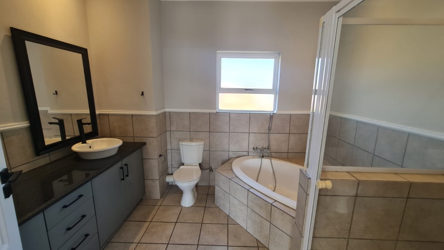 5 Bedroom Property for Sale in Willow Acres Gauteng