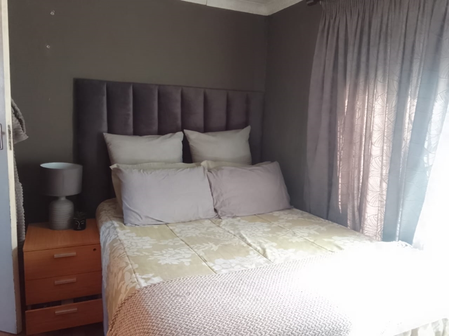 3 Bedroom Property for Sale in Lotus Gardens Gauteng